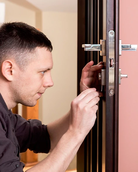 : Professional Locksmith For Commercial And Residential Locksmith Services in Miami Gardens, FL