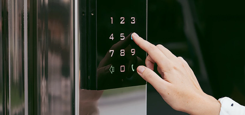 Keyless Door Entry System in Miami Gardens, FL