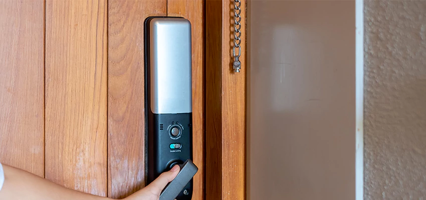 Home Security Electronic Locks Upgrades in Miami Gardens, FL